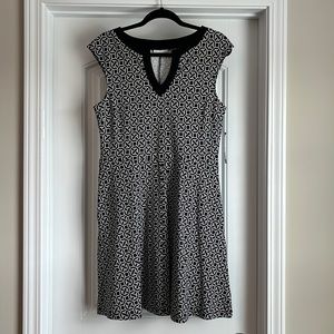 Black and white patterned dress